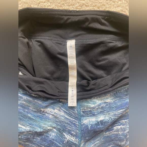 lululemon speed up shorts - Picture 6 of 6